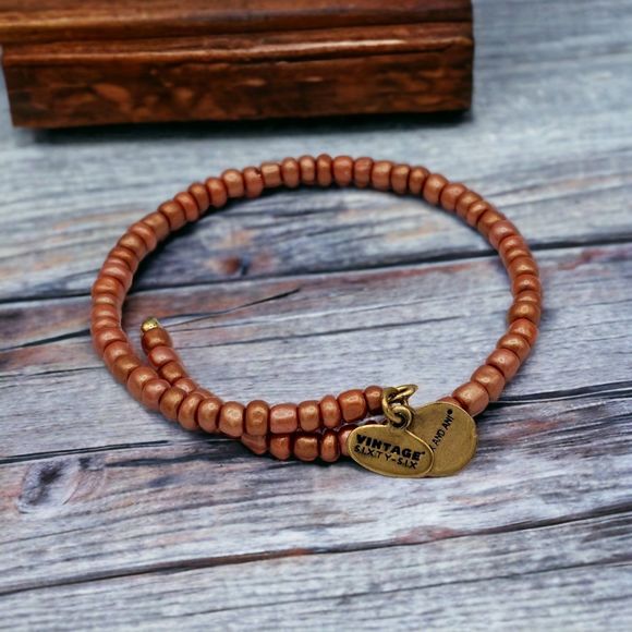 Alex & Ani Bracelet Charm Wrap VTG 66 Savannah Primal Spirit Russian Gold Orange - Picture 1 of 10